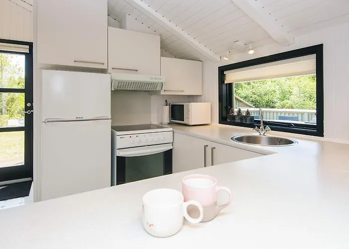 6 Person In Norre Nebel